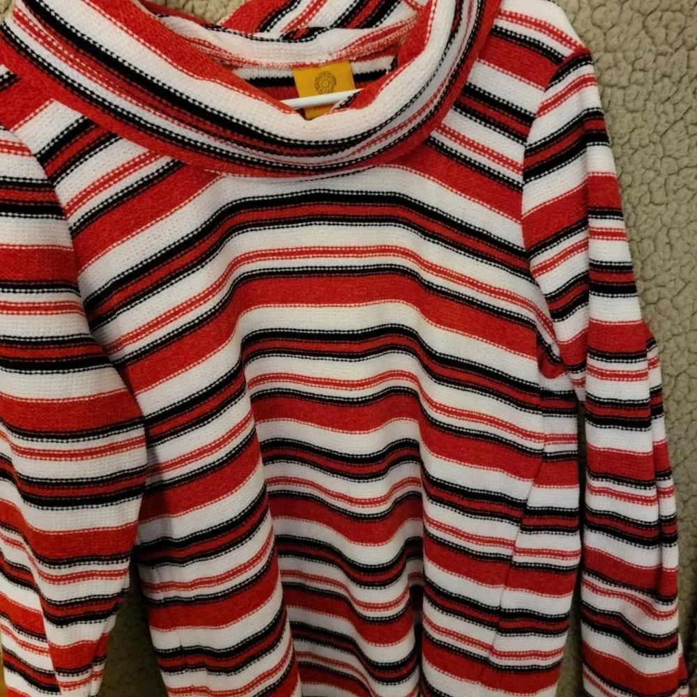 Ruby Rd Sweater- Medium - Picture 3 of 4